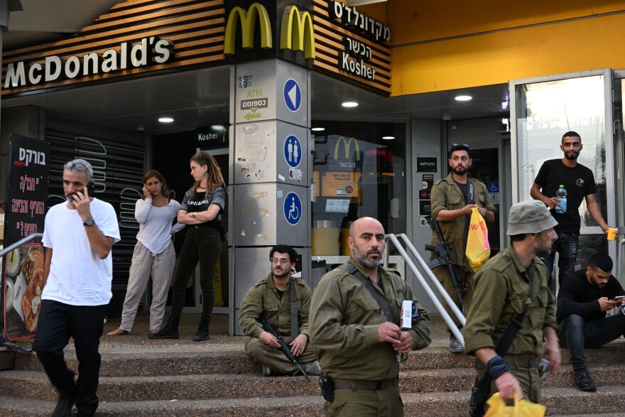 'McDonald's Comes Under Fire For Giving Free Meals To Israeli Soldiers'